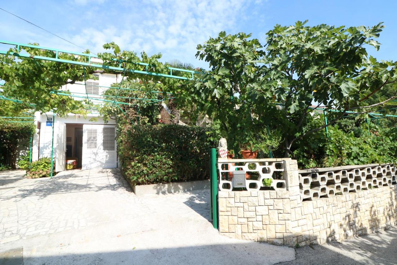Apartments Magasic With Terrace Baška Exterior foto